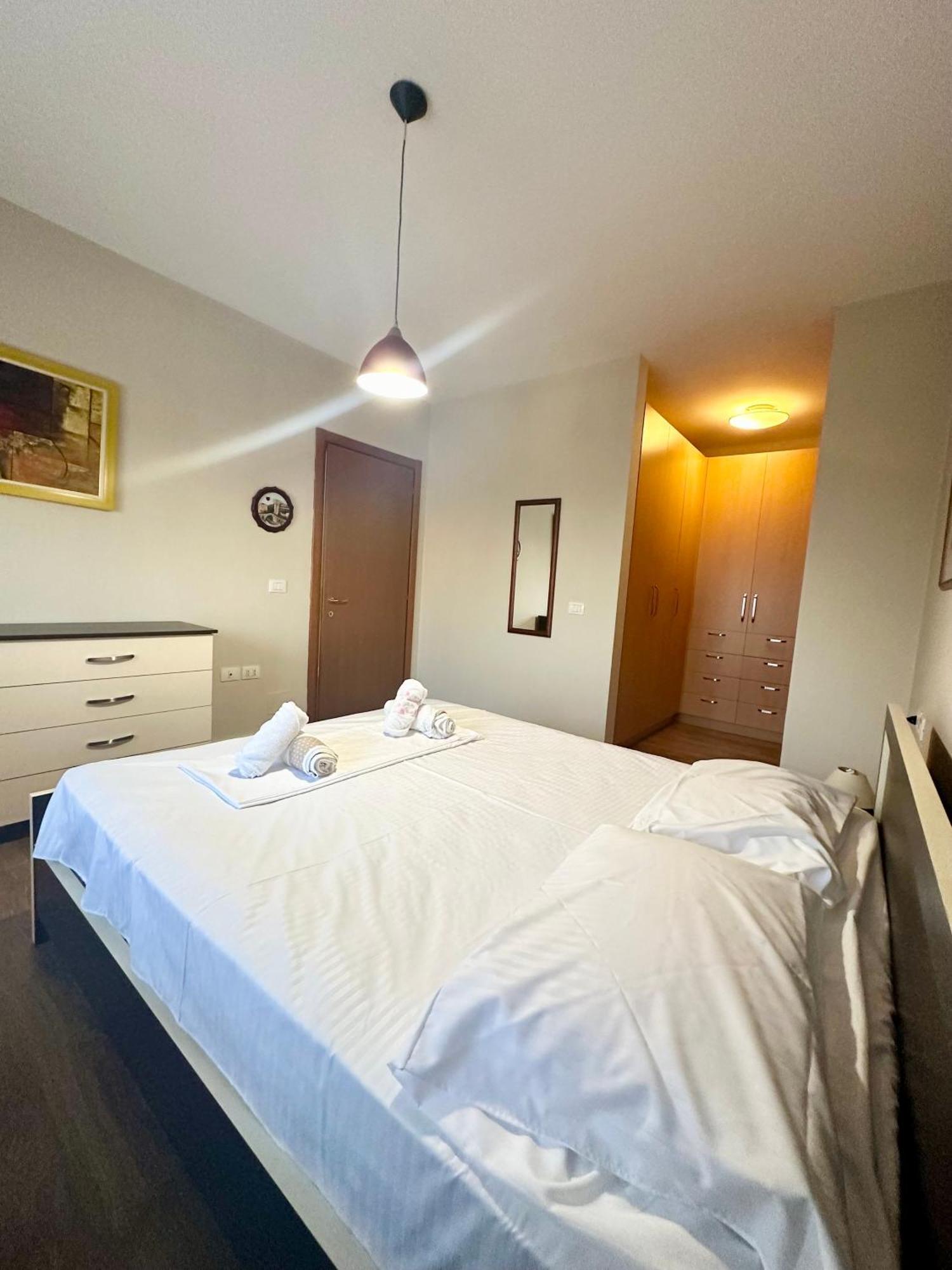 Kk Apartment Air Albania-Centrally Located Tirana Zewnętrze zdjęcie
